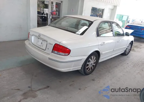 2004 Hyundai Sonata Gls/Lx from USA, damaged, VIN KMHWF35H84A034093